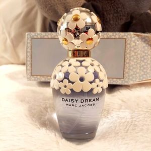 MARC JACOBS Daisy Dream Fragrance